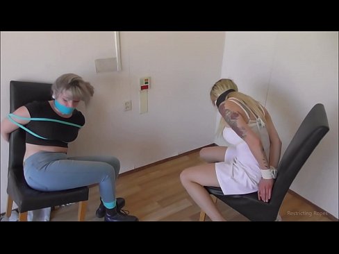 ❤️ Тәуелді / байланған және аузы жабылған / қиналған қыз ️❌ Порно видео бойынша бізде ☑